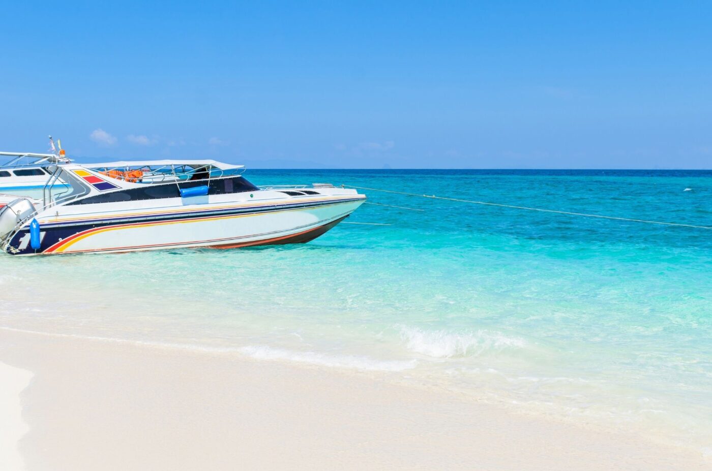 Private Boat Tour, Krabi tour packages, 4 Islands Tour Krabi, Hong Island tour Krabi, Phi Phi Island tour, Krabi private boat tour, Krabi snorkeling tour