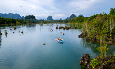 Private Boat Tour, Krabi tour packages, 4 Islands Tour Krabi, Hong Island tour Krabi, Phi Phi Island tour, Krabi private boat tour, Krabi snorkeling tour