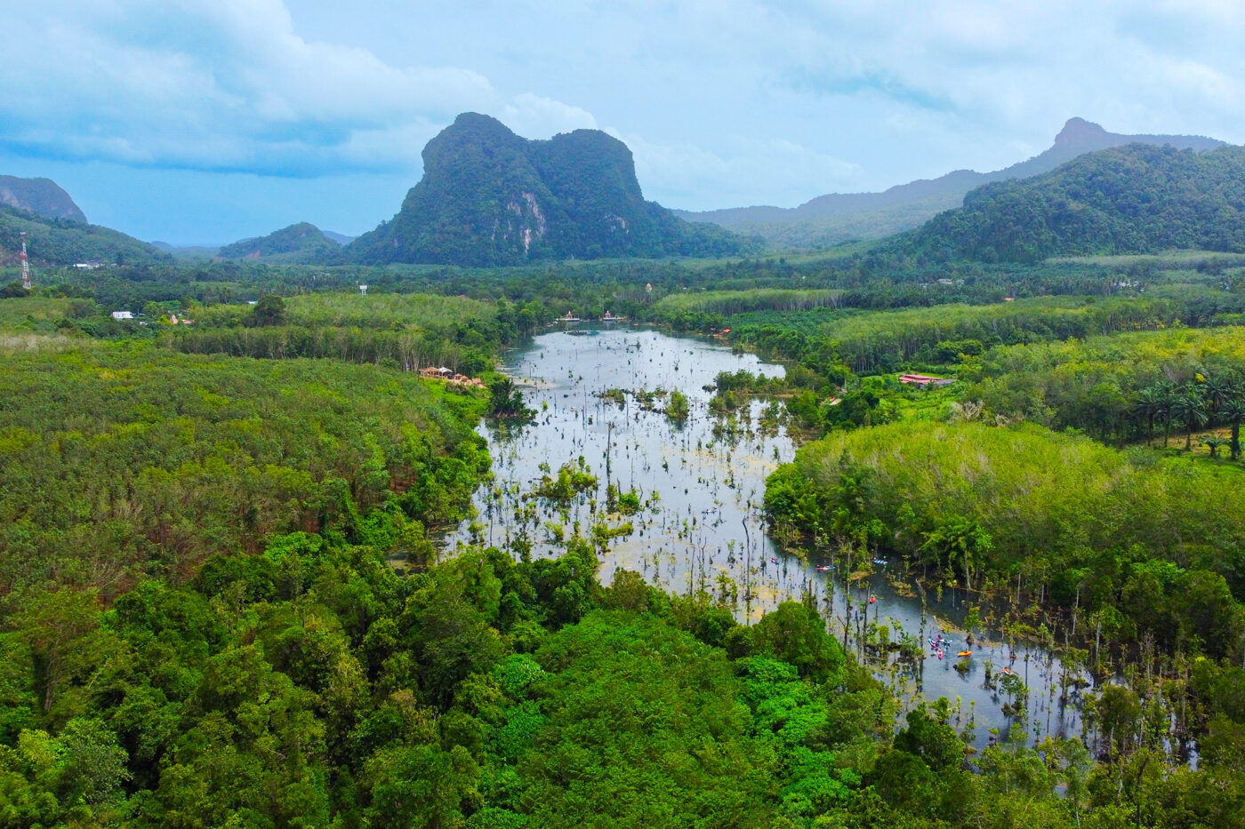 Private Boat Tour, Krabi tour packages, 4 Islands Tour Krabi, Hong Island tour Krabi, Phi Phi Island tour, Krabi private boat tour, Krabi snorkeling tour