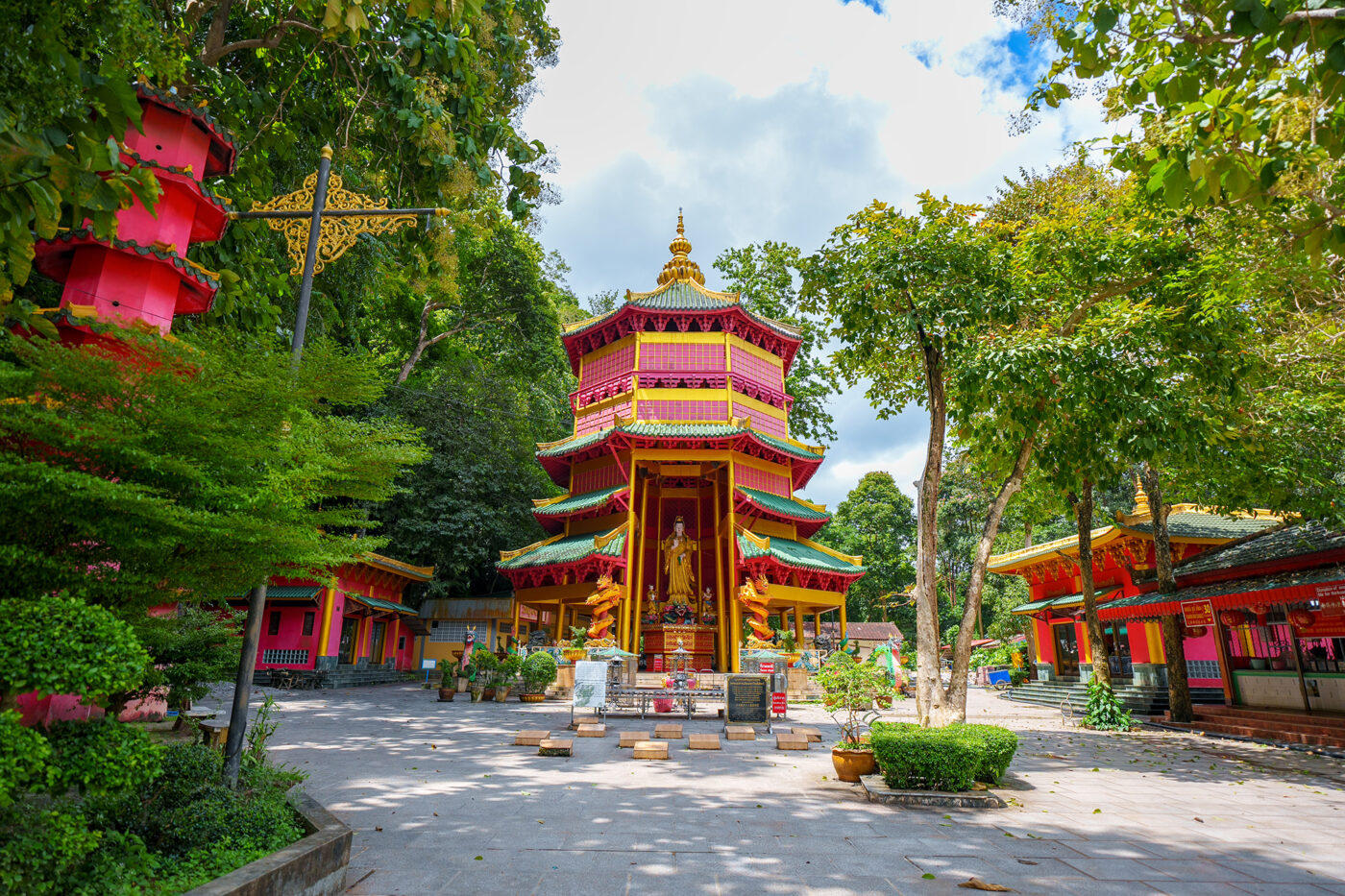 Private Boat Tour, Krabi tour packages, 4 Islands Tour Krabi, Hong Island tour Krabi, Phi Phi Island tour, Krabi private boat tour, Krabi snorkeling tour