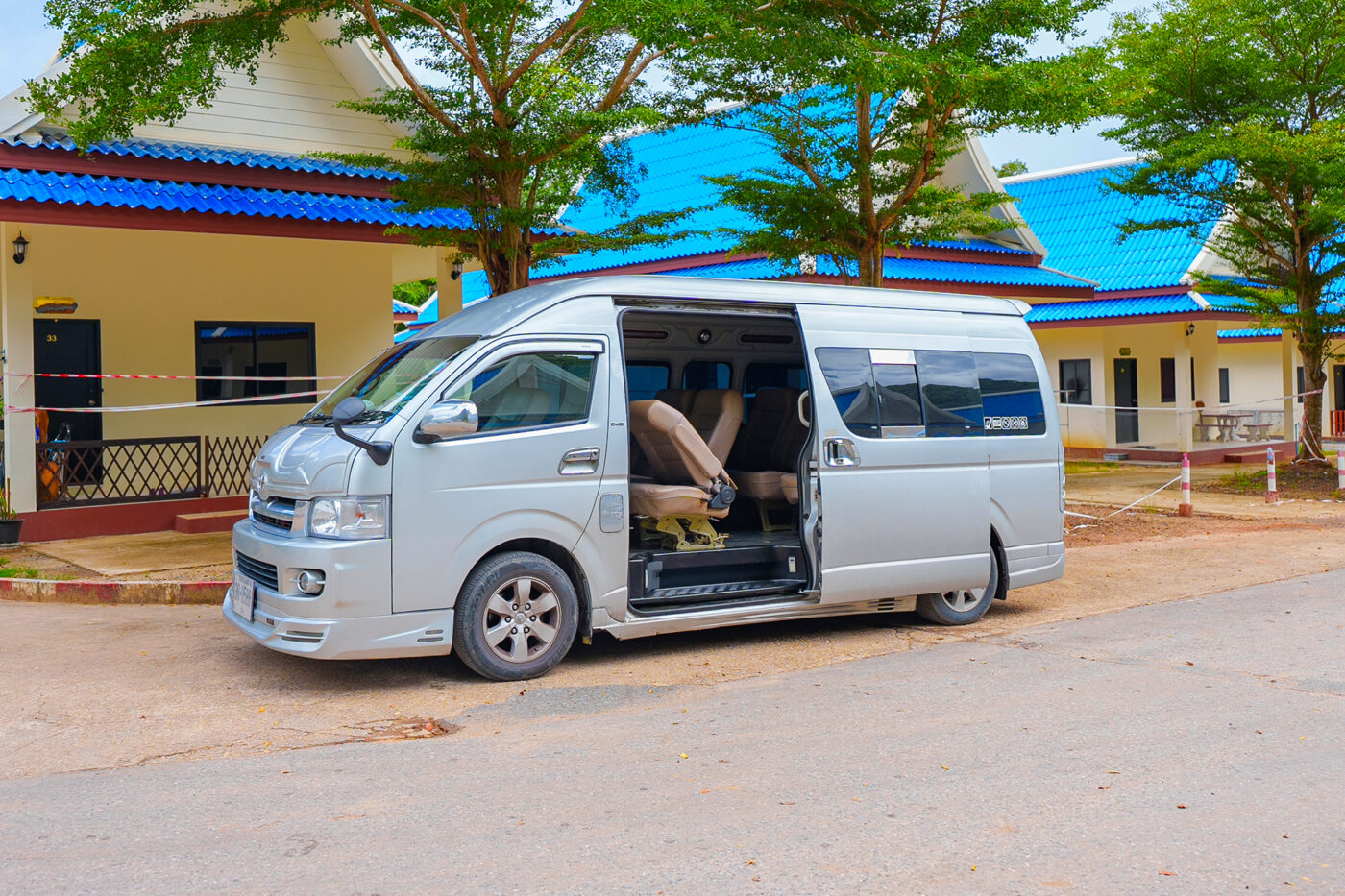 Private Boat Tour, Krabi tour packages, 4 Islands Tour Krabi, Hong Island tour Krabi, Phi Phi Island tour, Krabi private boat tour, Krabi snorkeling tour