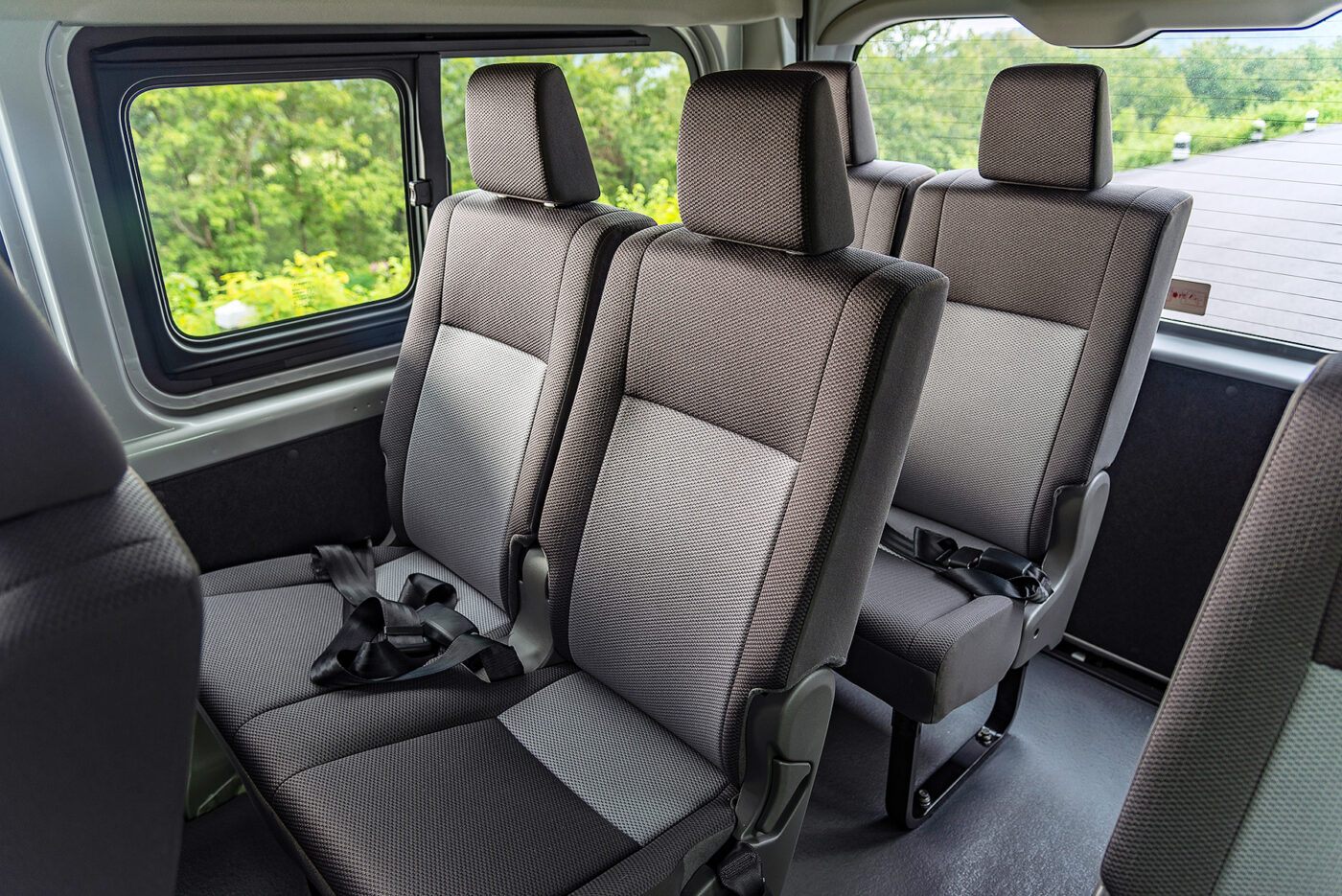 Private Boat Tour, Krabi tour packages, 4 Islands Tour Krabi, Hong Island tour Krabi, Phi Phi Island tour, Krabi private boat tour, Krabi snorkeling tour, Krabi Photography experience, Private car with driver tour