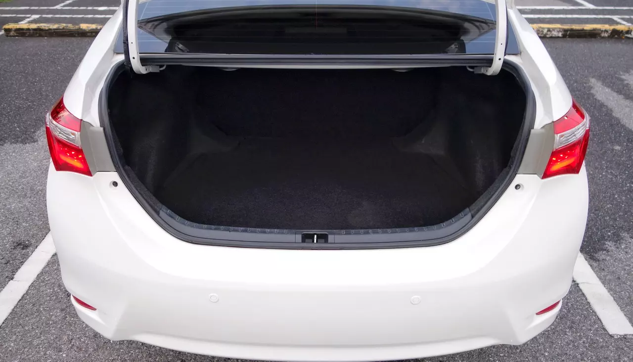 Private Boat Tour, Krabi tour packages, 4 Islands Tour Krabi, Hong Island tour Krabi, Phi Phi Island tour, Krabi private boat tour, Krabi snorkeling tour, Krabi Photography experience, Private car with driver tour