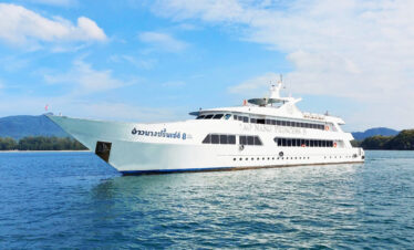 Private Boat Tour, Krabi tour packages, 4 Islands Tour Krabi, Hong Island tour Krabi, Phi Phi Island tour, Krabi private boat tour, Krabi snorkeling tour