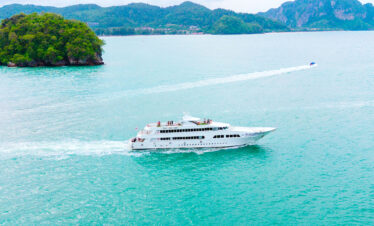 Private Boat Tour, Krabi tour packages, 4 Islands Tour Krabi, Hong Island tour Krabi, Phi Phi Island tour, Krabi private boat tour, Krabi snorkeling tour