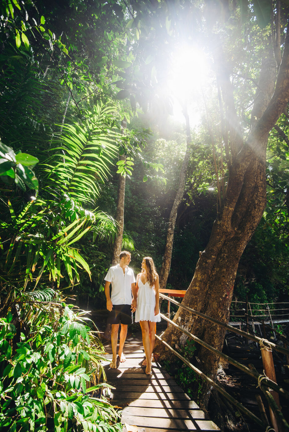 Private Boat Tour, Krabi tour packages, 4 Islands Tour Krabi, Hong Island tour Krabi, Phi Phi Island tour, Krabi private boat tour, Krabi snorkeling tour, Krabi Photography experience