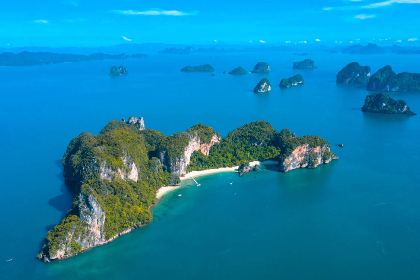 Private Boat Tour, Krabi tour packages, 4 Islands Tour Krabi, Hong Island tour Krabi, Phi Phi Island tour, Krabi private boat tour, Krabi snorkeling tour