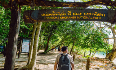 Private Boat Tour, Krabi tour packages, 4 Islands Tour Krabi, Hong Island tour Krabi, Phi Phi Island tour, Krabi private boat tour, Krabi snorkeling tour