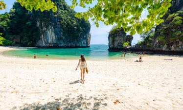 Private Boat Tour, Krabi tour packages, 4 Islands Tour Krabi, Hong Island tour Krabi, Phi Phi Island tour, Krabi private boat tour, Krabi snorkeling tour