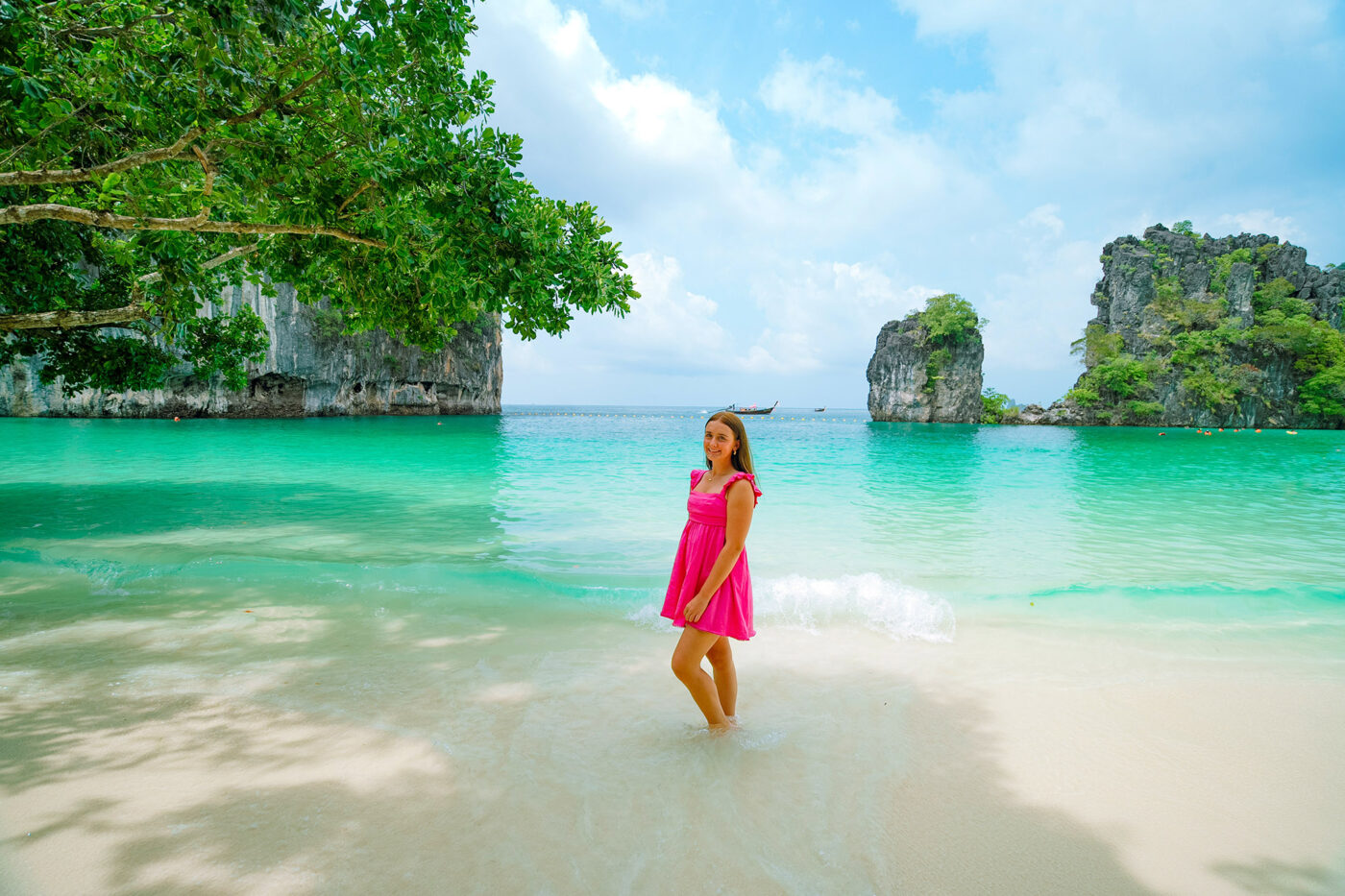 Private Boat Tour, Krabi tour packages, 4 Islands Tour Krabi, Hong Island tour Krabi, Phi Phi Island tour, Krabi private boat tour, Krabi snorkeling tour
