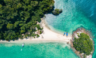 Private Boat Tour, Krabi tour packages, 4 Islands Tour Krabi, Hong Island tour Krabi, Phi Phi Island tour, Krabi private boat tour, Krabi snorkeling tour