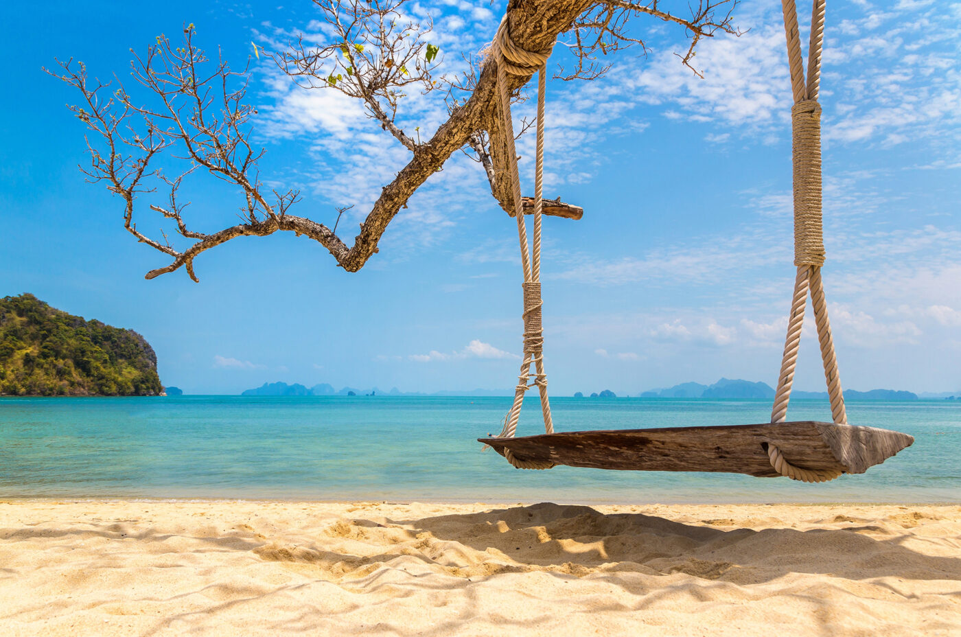 Private Boat Tour, Krabi tour packages, 4 Islands Tour Krabi, Hong Island tour Krabi, Phi Phi Island tour, Krabi private boat tour, Krabi snorkeling tour