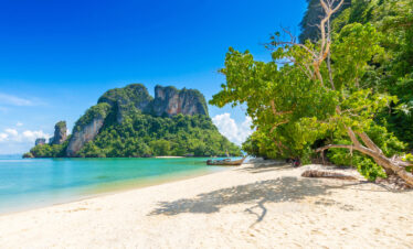 Private Boat Tour, Krabi tour packages, 4 Islands Tour Krabi, Hong Island tour Krabi, Phi Phi Island tour, Krabi private boat tour, Krabi snorkeling tour