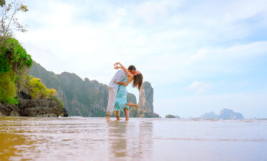 Private Boat Tour, Krabi tour packages, 4 Islands Tour Krabi, Hong Island tour Krabi, Phi Phi Island tour, Krabi private boat tour, Krabi snorkeling tour, Krabi Photography experience