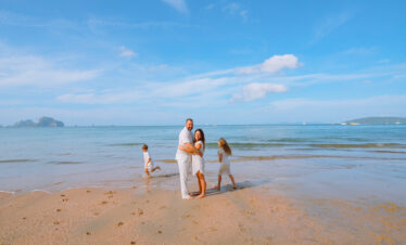 Private Boat Tour, Krabi tour packages, 4 Islands Tour Krabi, Hong Island tour Krabi, Phi Phi Island tour, Krabi private boat tour, Krabi snorkeling tour, Krabi Photography experience