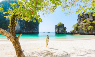 Private Boat Tour, Krabi tour packages, 4 Islands Tour Krabi, Hong Island tour Krabi, Phi Phi Island tour, Krabi private boat tour, Krabi snorkeling tour