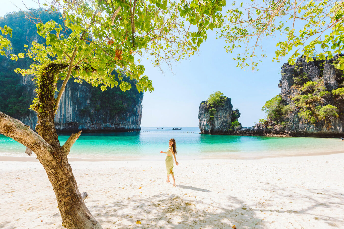 Private Boat Tour, Krabi tour packages, 4 Islands Tour Krabi, Hong Island tour Krabi, Phi Phi Island tour, Krabi private boat tour, Krabi snorkeling tour
