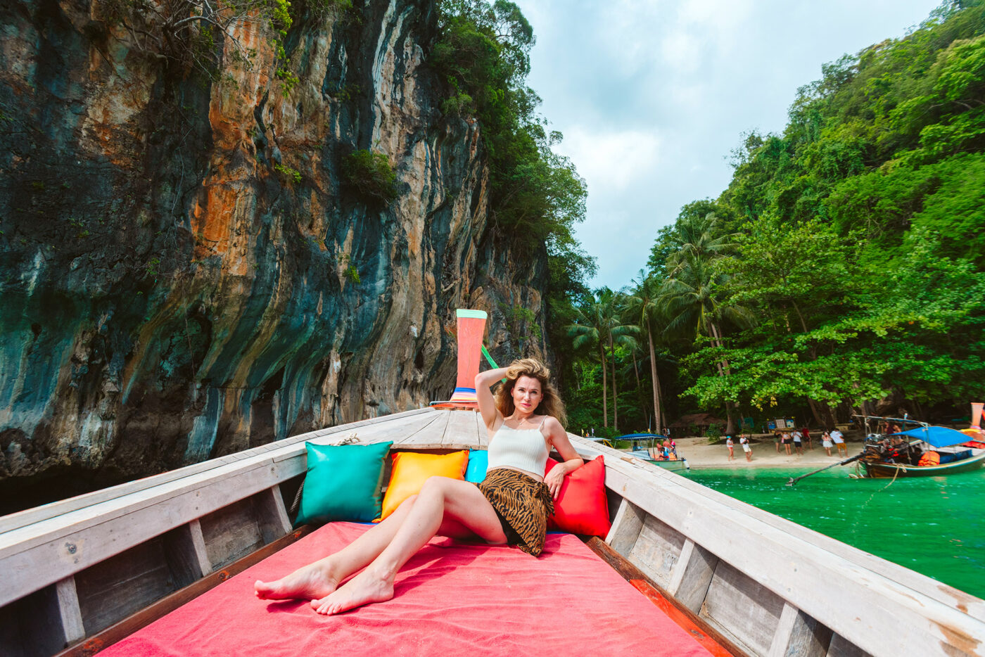 Private Boat Tour, Krabi tour packages, 4 Islands Tour Krabi, Hong Island tour Krabi, Phi Phi Island tour, Krabi private boat tour, Krabi snorkeling tour