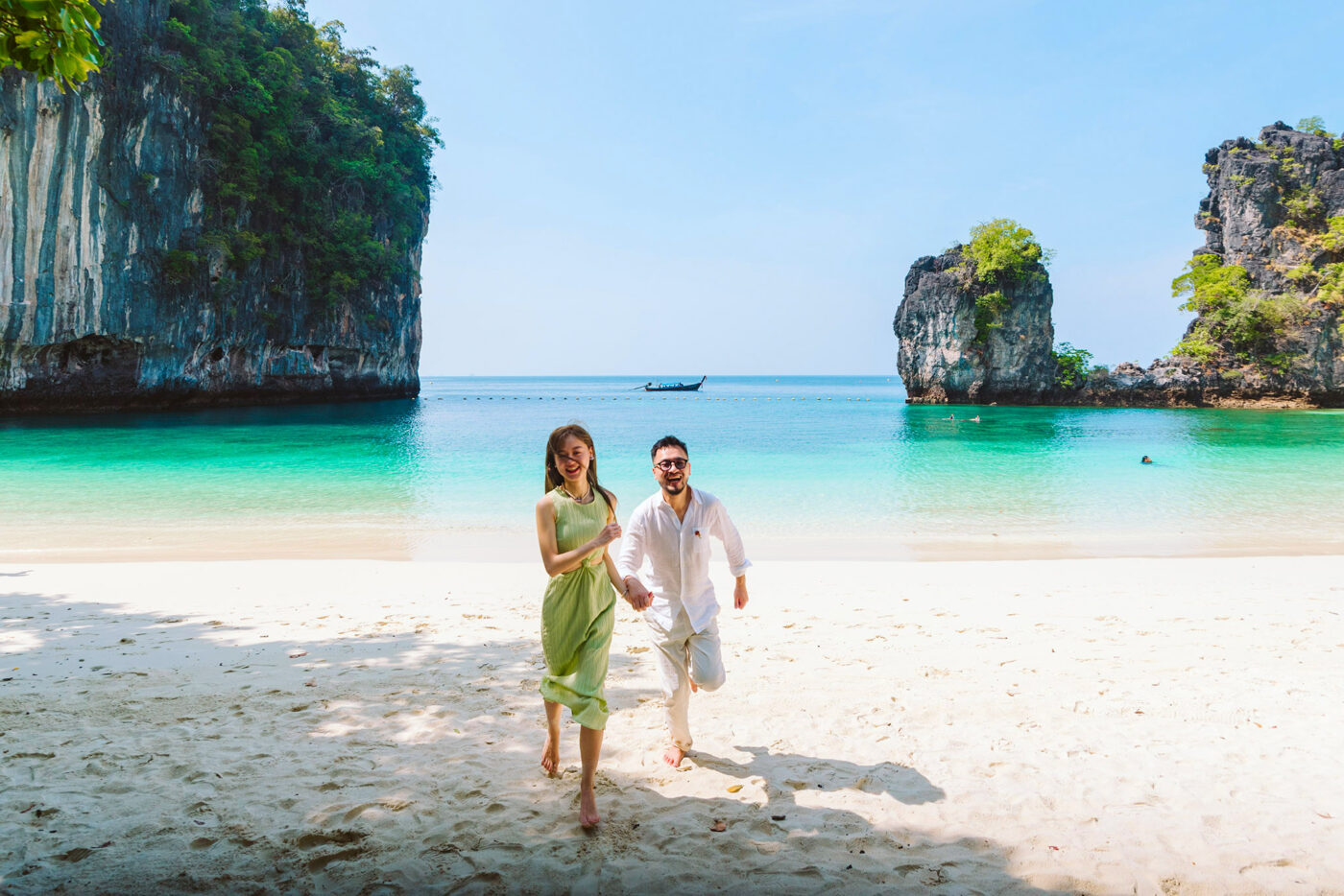 Private Boat Tour, Krabi tour packages, 4 Islands Tour Krabi, Hong Island tour Krabi, Phi Phi Island tour, Krabi private boat tour, Krabi snorkeling tour