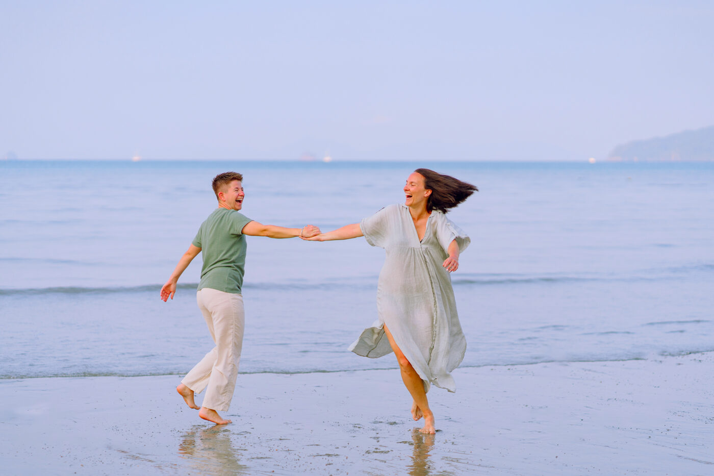 Private Boat Tour, Krabi tour packages, 4 Islands Tour Krabi, Hong Island tour Krabi, Phi Phi Island tour, Krabi private boat tour, Krabi snorkeling tour, Krabi Photography experience