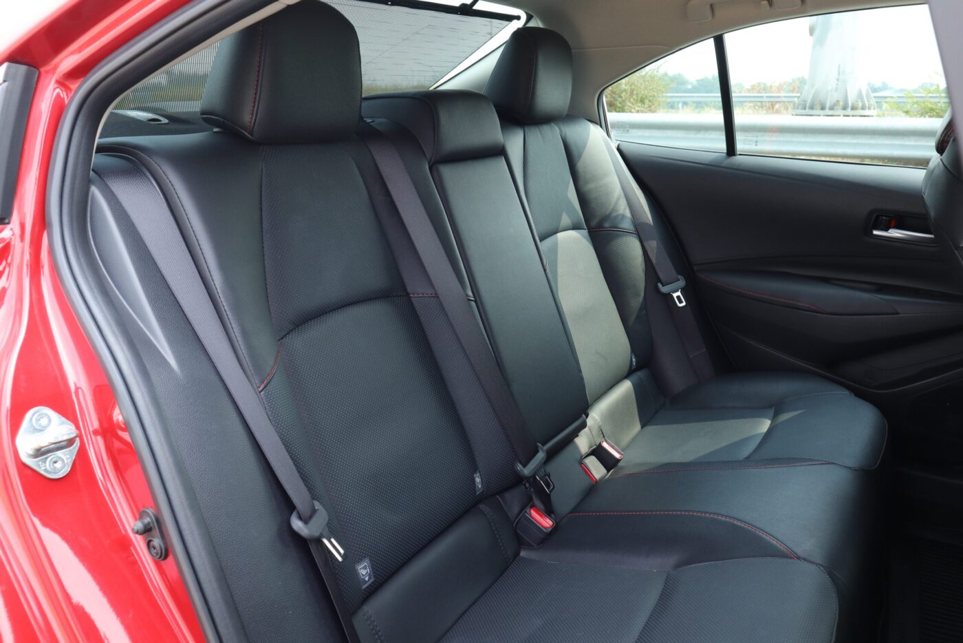 Private Boat Tour, Krabi tour packages, 4 Islands Tour Krabi, Hong Island tour Krabi, Phi Phi Island tour, Krabi private boat tour, Krabi snorkeling tour, Krabi Photography experience, Private car with driver tour