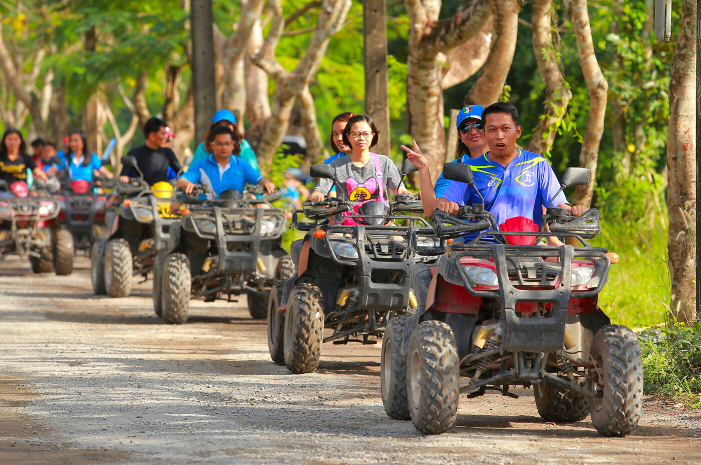 Private Boat Tour, Krabi tour packages, 4 Islands Tour Krabi, Hong Island tour Krabi, Phi Phi Island tour, Krabi private boat tour, Krabi snorkeling tour