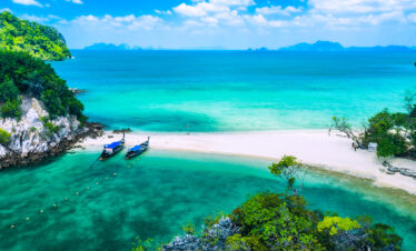 Private Boat Tour, Krabi tour packages, 4 Islands Tour Krabi, Hong Island tour Krabi, Phi Phi Island tour, Krabi private boat tour, Krabi snorkeling tour