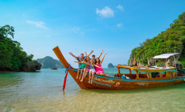 Private Boat Tour, Krabi tour packages, 4 Islands Tour Krabi, Hong Island tour Krabi, Phi Phi Island tour, Krabi private boat tour, Krabi snorkeling tour