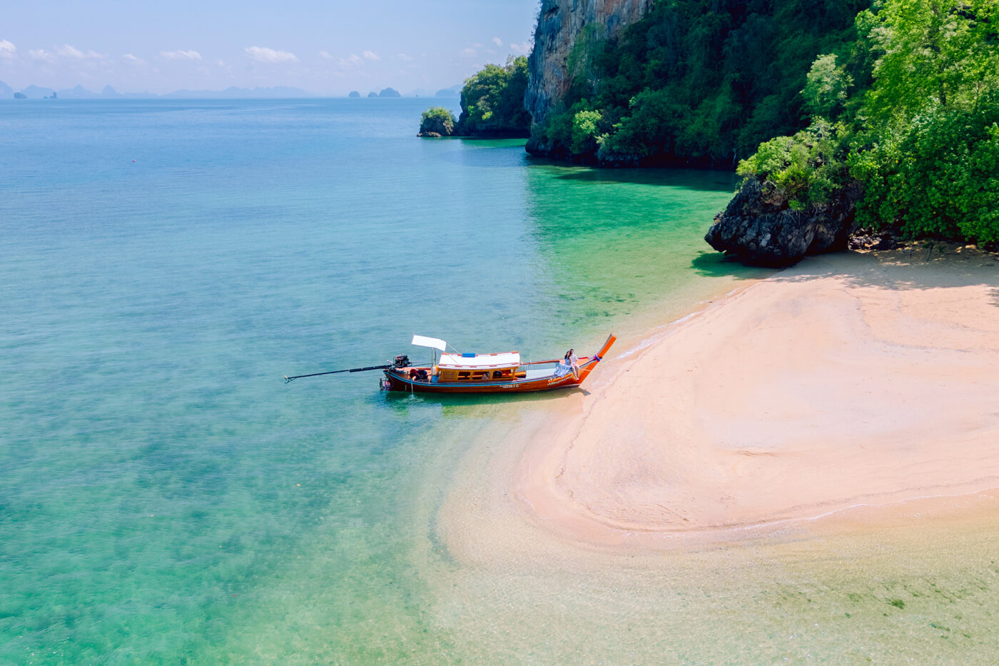 Private Boat Tour, Krabi tour packages, 4 Islands Tour Krabi, Hong Island tour Krabi, Phi Phi Island tour, Krabi private boat tour, Krabi snorkeling tour
