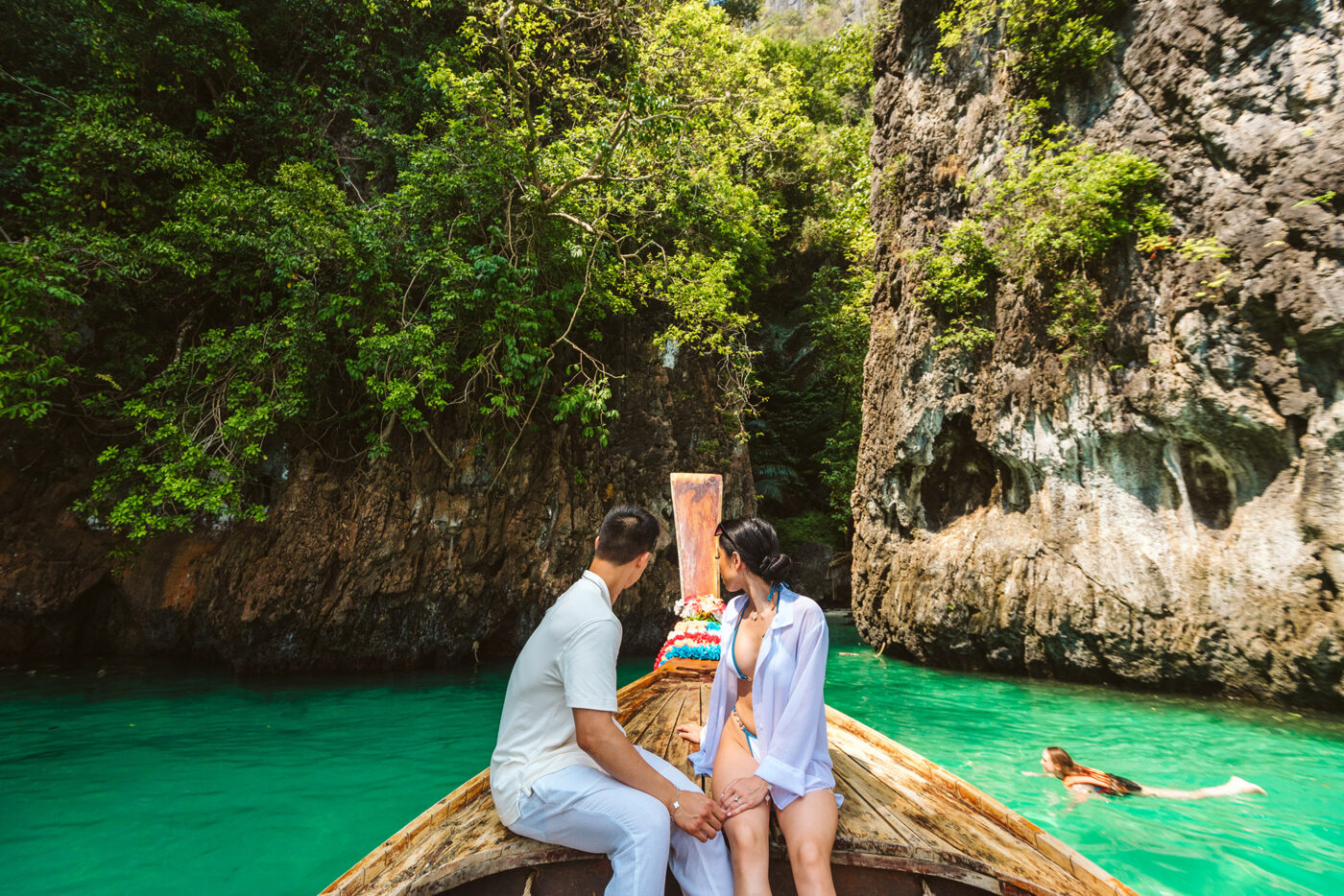 Private Boat Tour, Krabi tour packages, 4 Islands Tour Krabi, Hong Island tour Krabi, Phi Phi Island tour, Krabi private boat tour, Krabi snorkeling tour