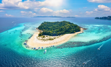 Private Boat Tour, Krabi tour packages, 4 Islands Tour Krabi, Hong Island tour Krabi, Phi Phi Island tour, Krabi private boat tour, Krabi snorkeling tour