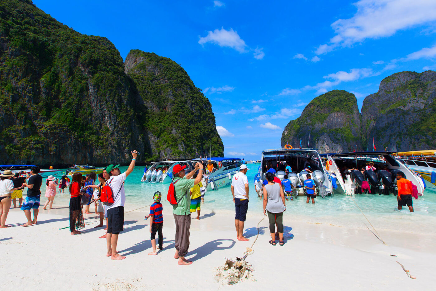 Private Boat Tour, Krabi tour packages, 4 Islands Tour Krabi, Hong Island tour Krabi, Phi Phi Island tour, Krabi private boat tour, Krabi snorkeling tour