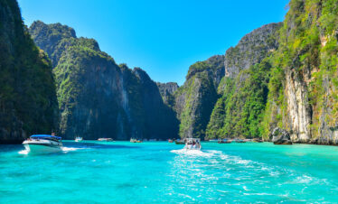Private Boat Tour, Krabi tour packages, 4 Islands Tour Krabi, Hong Island tour Krabi, Phi Phi Island tour, Krabi private boat tour, Krabi snorkeling tour