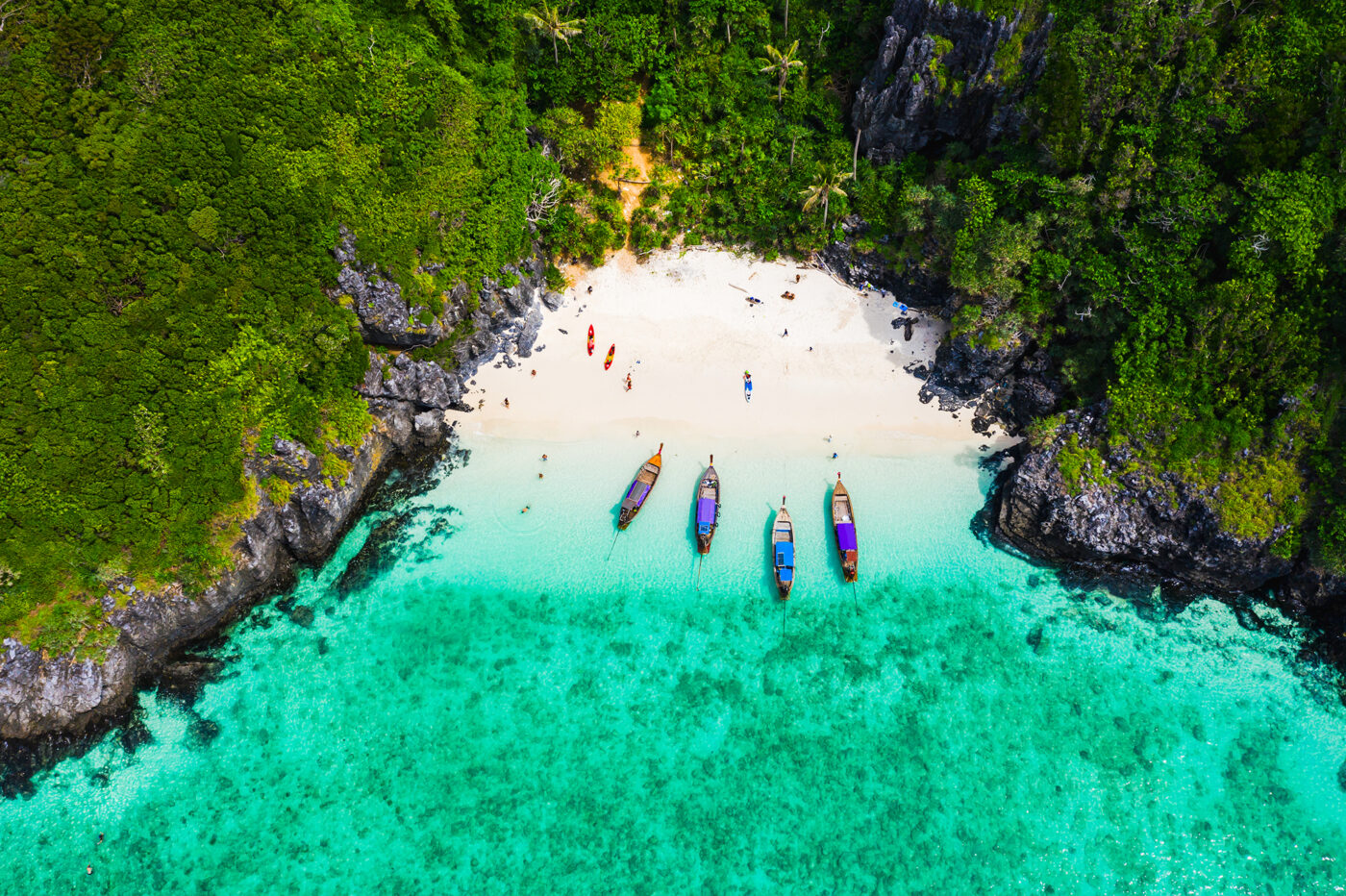 Private Boat Tour, Krabi tour packages, 4 Islands Tour Krabi, Hong Island tour Krabi, Phi Phi Island tour, Krabi private boat tour, Krabi snorkeling tour