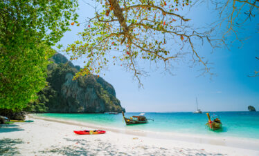 Private Boat Tour, Krabi tour packages, 4 Islands Tour Krabi, Hong Island tour Krabi, Phi Phi Island tour, Krabi private boat tour, Krabi snorkeling tour
