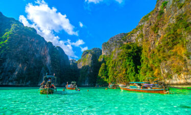 Private Boat Tour, Krabi tour packages, 4 Islands Tour Krabi, Hong Island tour Krabi, Phi Phi Island tour, Krabi private boat tour, Krabi snorkeling tour