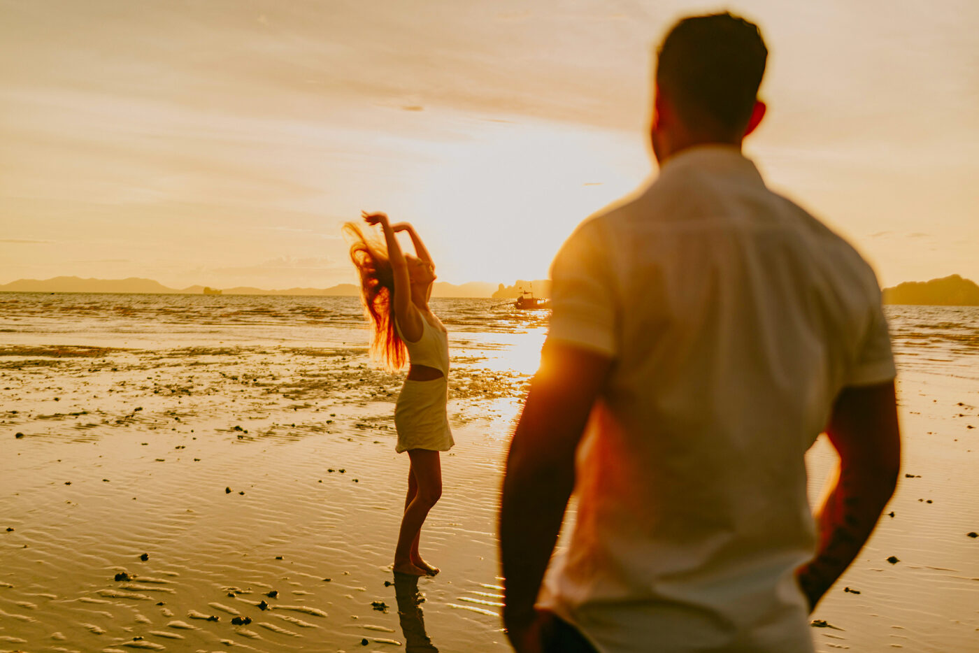 Private Boat Tour, Krabi tour packages, 4 Islands Tour Krabi, Hong Island tour Krabi, Phi Phi Island tour, Krabi private boat tour, Krabi snorkeling tour, Krabi Photography experience