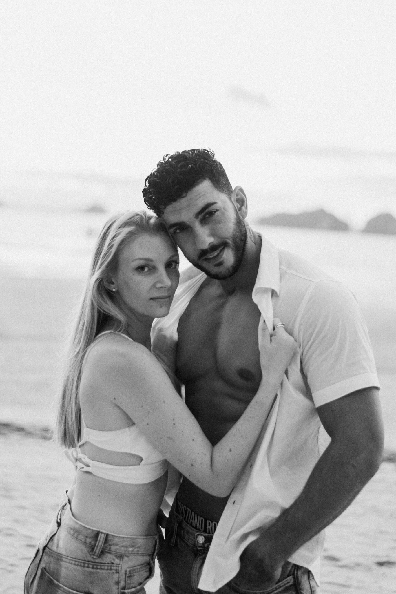 Private Boat Tour, Krabi tour packages, 4 Islands Tour Krabi, Hong Island tour Krabi, Phi Phi Island tour, Krabi private boat tour, Krabi snorkeling tour, Krabi Photography experience